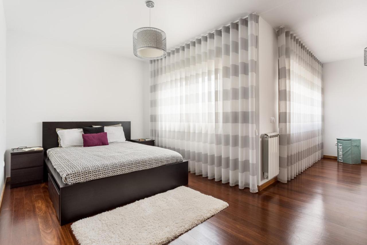 Apartamento Joivy Sleek House Balcony & 2 Terraces In Porto Maía Exterior foto