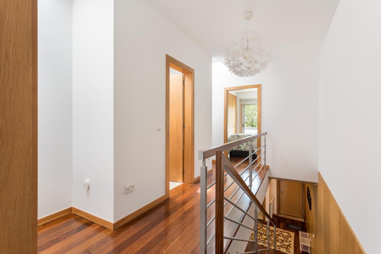Apartamento Joivy Sleek House Balcony & 2 Terraces In Porto Maía Exterior foto