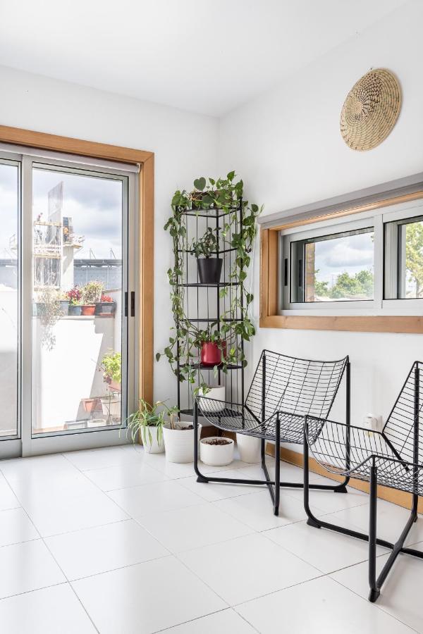 Apartamento Joivy Sleek House Balcony & 2 Terraces In Porto Maía Exterior foto