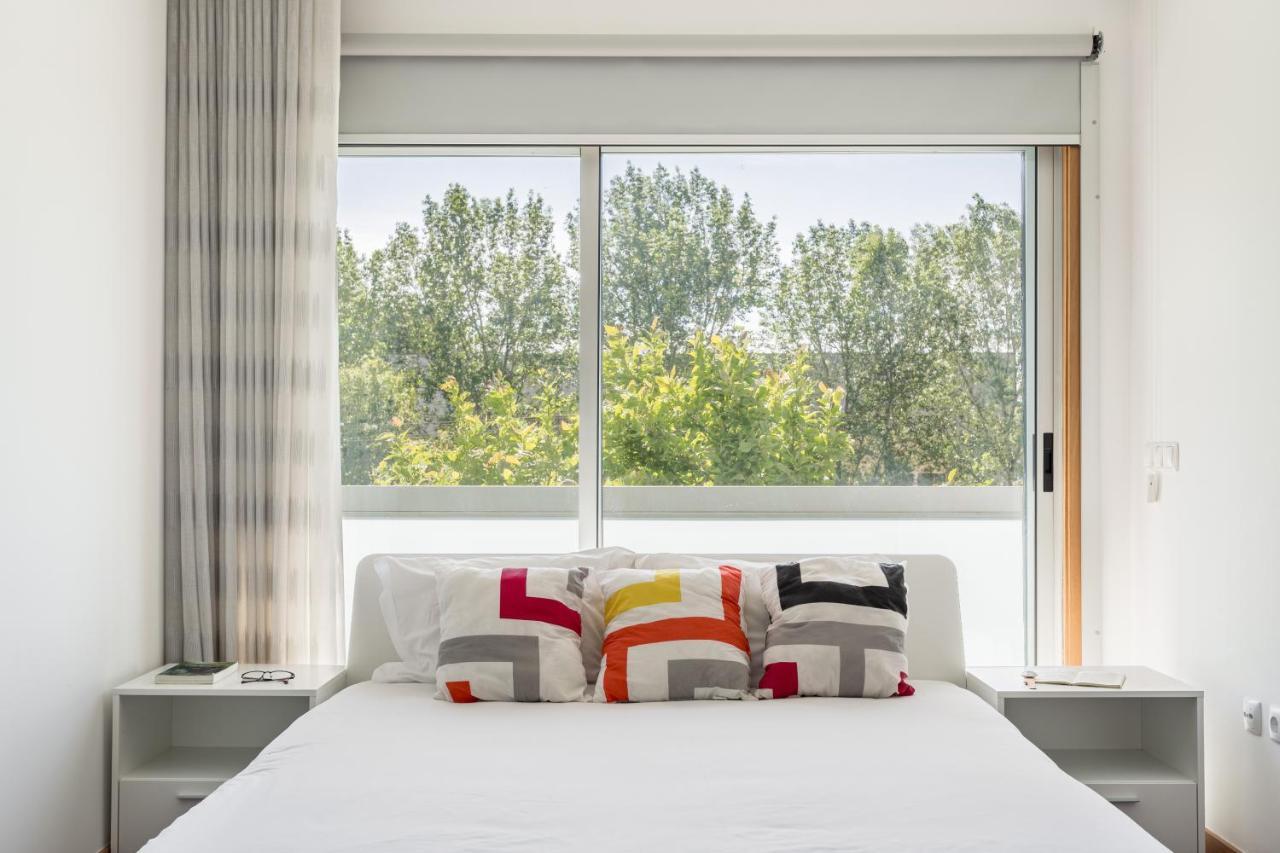 Apartamento Joivy Sleek House Balcony & 2 Terraces In Porto Maía Exterior foto